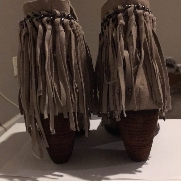 NIB Not Rated Ayita Light Taupe 10 - Picture 6 of 10